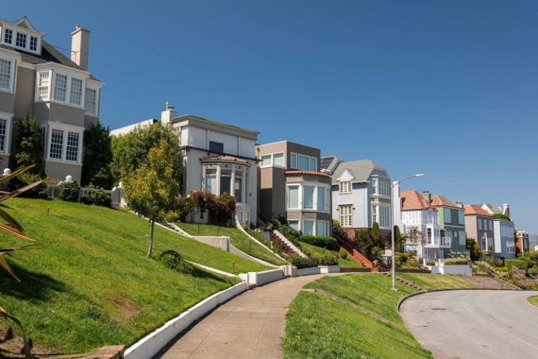 Here’s how much equity U.S. homeowners have lost since May