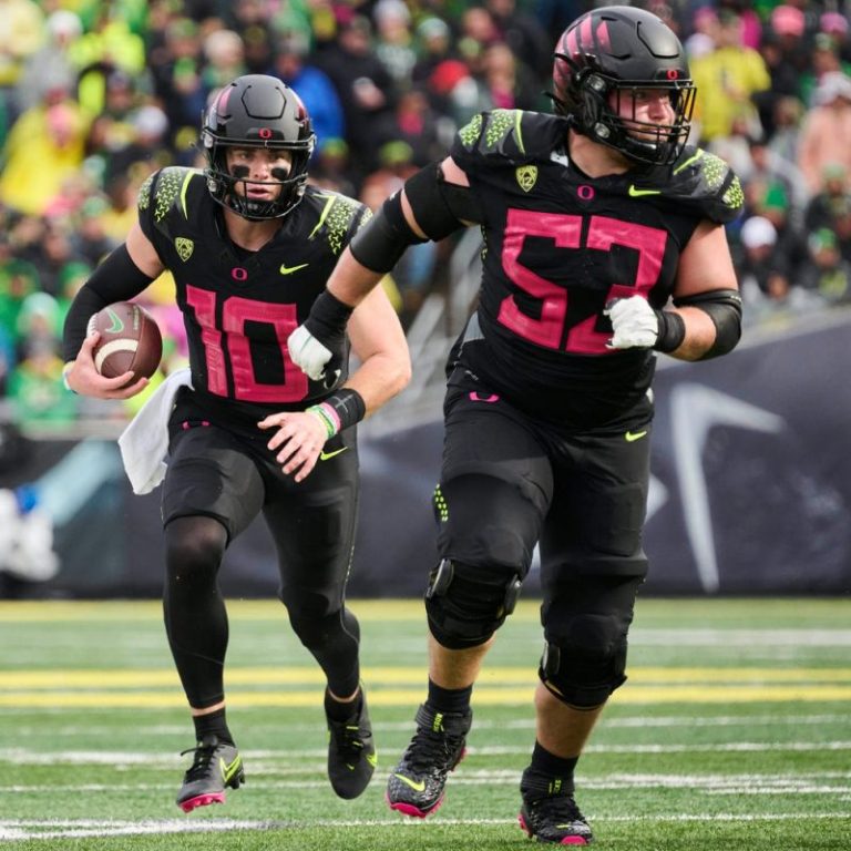 Bowl projections: Oregon, TCU move into College Football Playoff