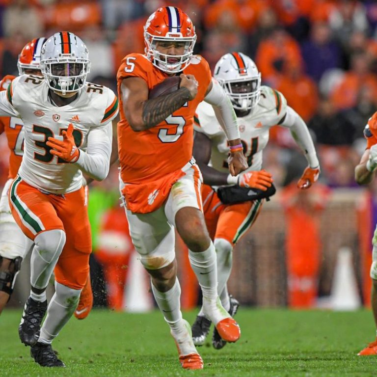 Playoff drama; Ohio State, Clemson on decline lead College Football Fix