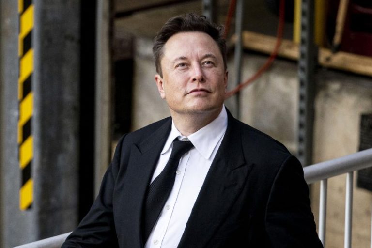 How is it legal to track private planes like Elon Musk’s?