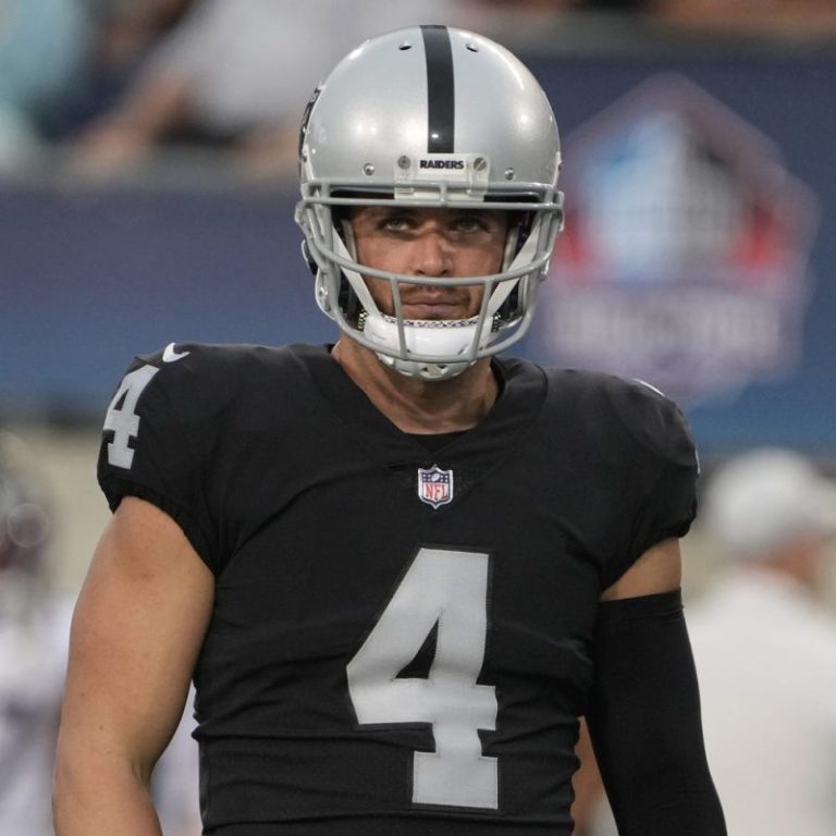 Raiders entering offseason of uncertainty after benching Carr