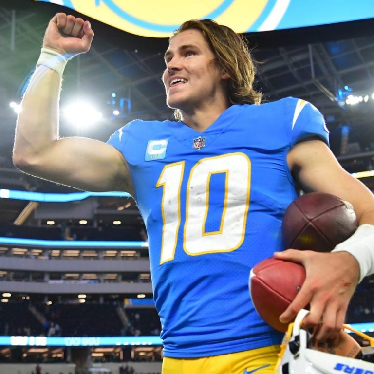 Chargers show crucial signs of growth during win vs. Dolphins