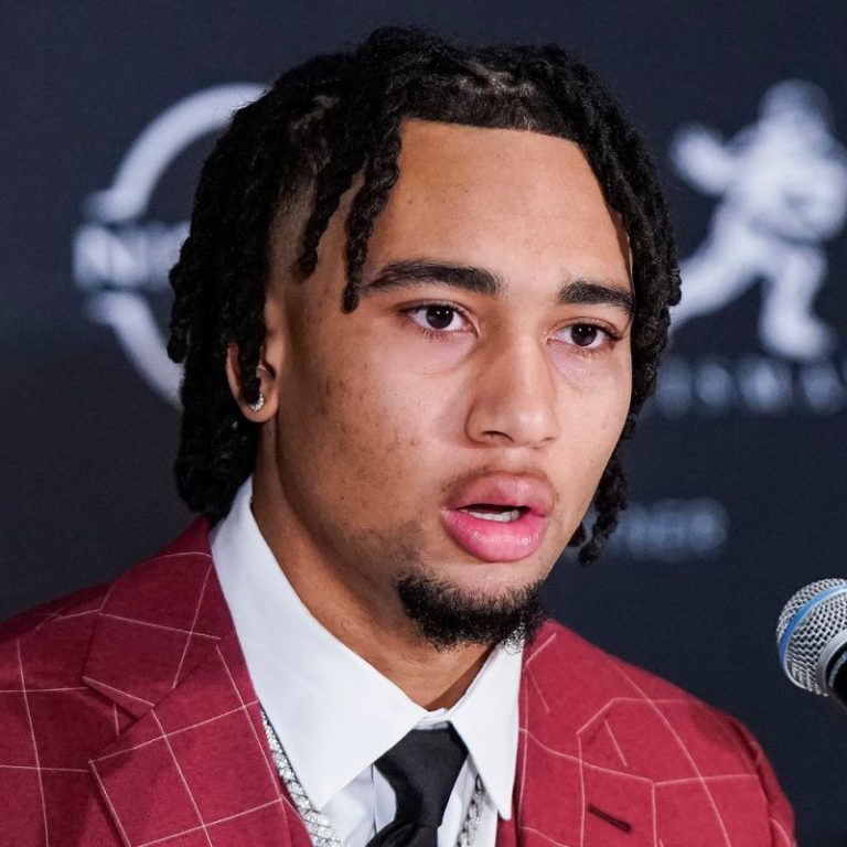 C.J. Stroud seemed to dismiss Desmond Howard at Heisman ceremony