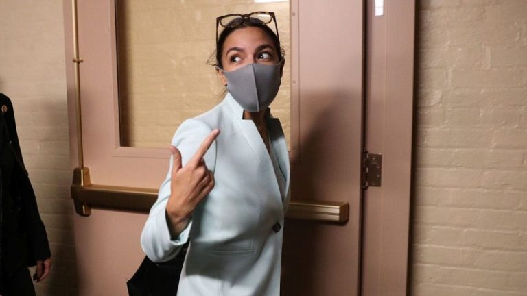 AOC yet to visit migrant facilities at border under Biden, after high-profile trip during Trump admin