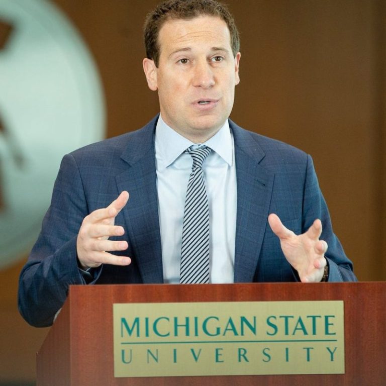 How Ishbia parlayed basketball passion, wealth into Suns, Mercury ownership