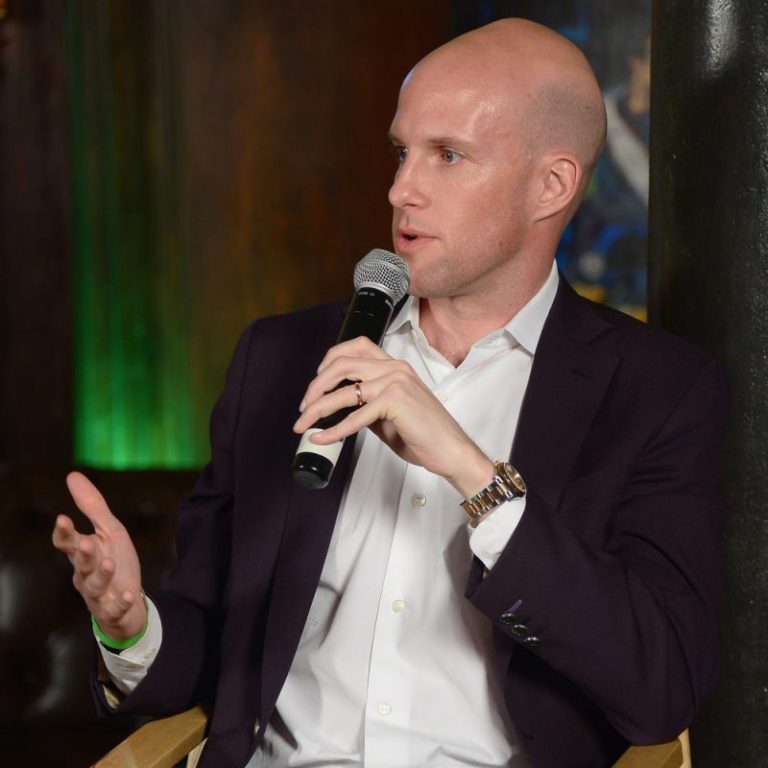 ‘A heartbreaking night’: Sports world reacts to Grant Wahl’s death