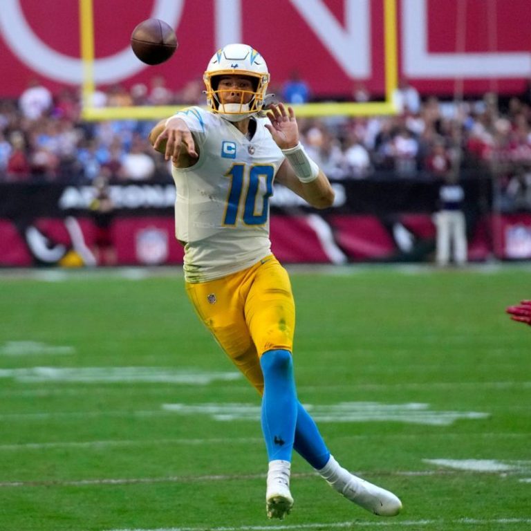 Dolphins’ Tagovailoa, Chargers’ Herbert set for prime time