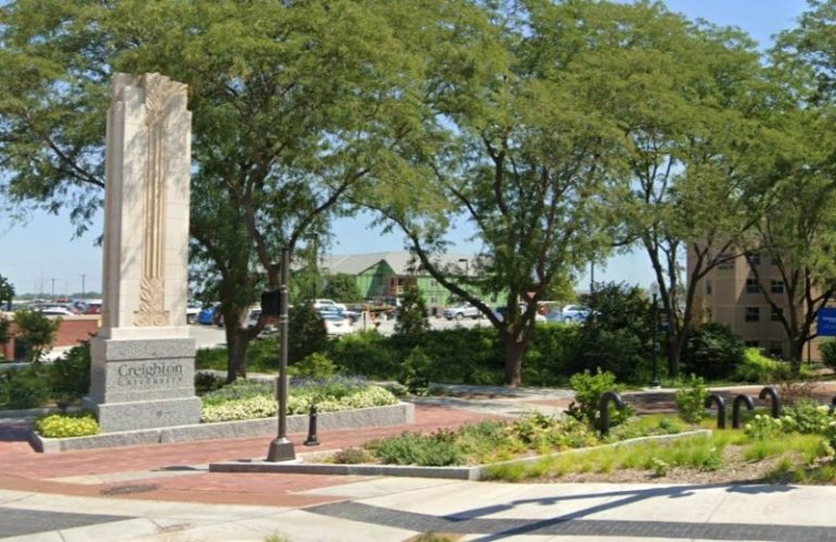 Nebraska university maintains ban on posters depicting guns: reports