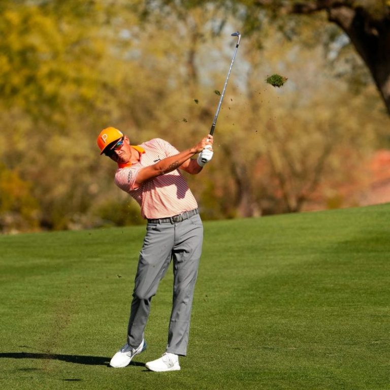 Watch: Rickie Fowler makes hole-in-one during final round of WM Phoenix Open