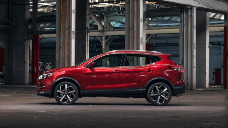 Nissan recalls more than 700,000 Rogues over car key defect that can shut off the engine