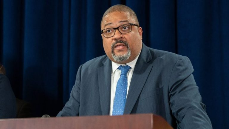 Trump grand jury expected to report back on Thursday, according to court source