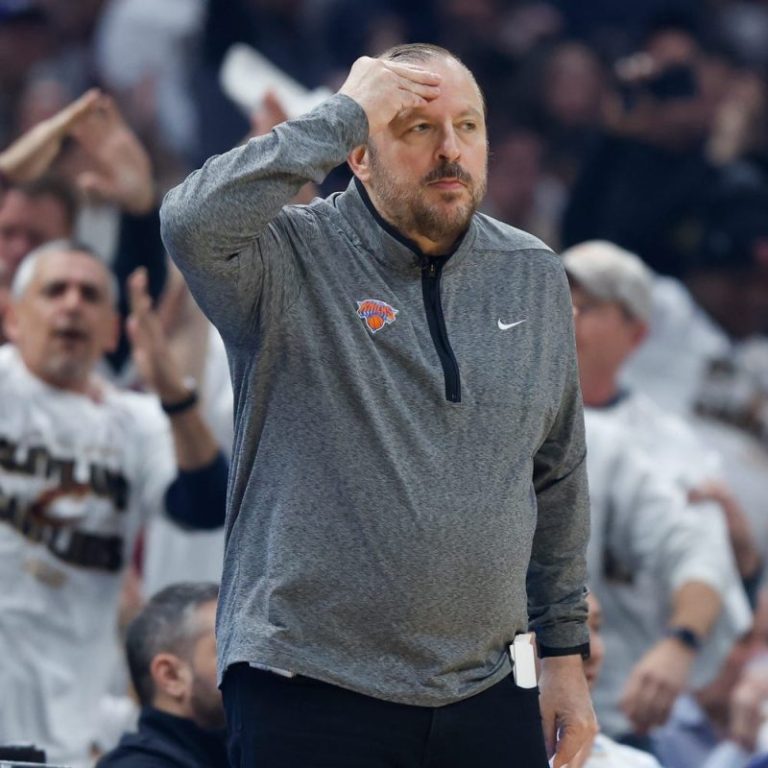 What was Knicks coach Tom Thibodeau thinking? He must limit minutes
