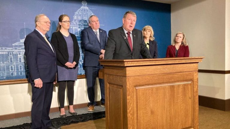 Minnesota lawmakers considering ‘red flag’ law, background check expansion