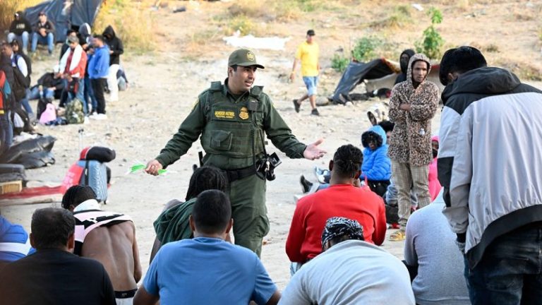 Border Patrol union head says reported Biden plan to keep migrants in Texas won’t help agents: ‘More rhetoric’