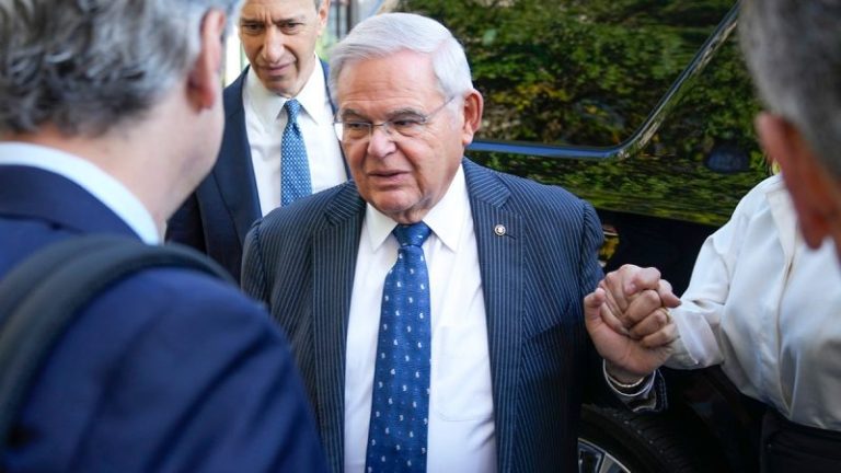 Menendez says he will not resign in closed meeting with Democrats: ‘I will continue to cast votes’