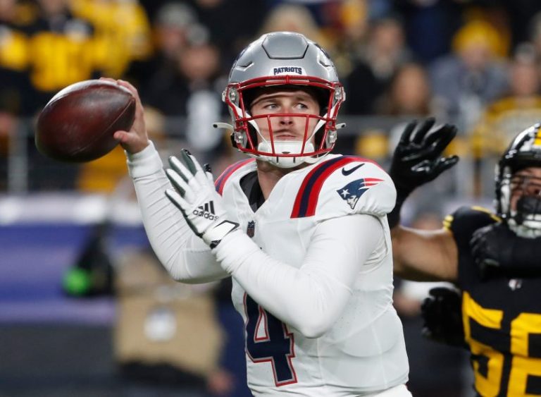 Winners and losers: Patriots jeopardize Steelers’ playoff hopes