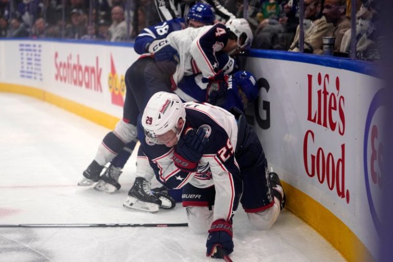 Oft-injured Blue Jackets player suffers fractured clavicle