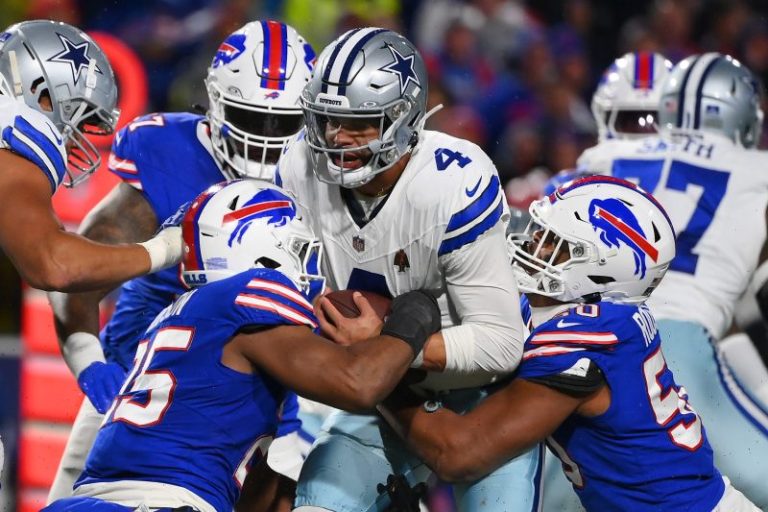 NFL playoff picture: Cowboys tumble after blowout loss