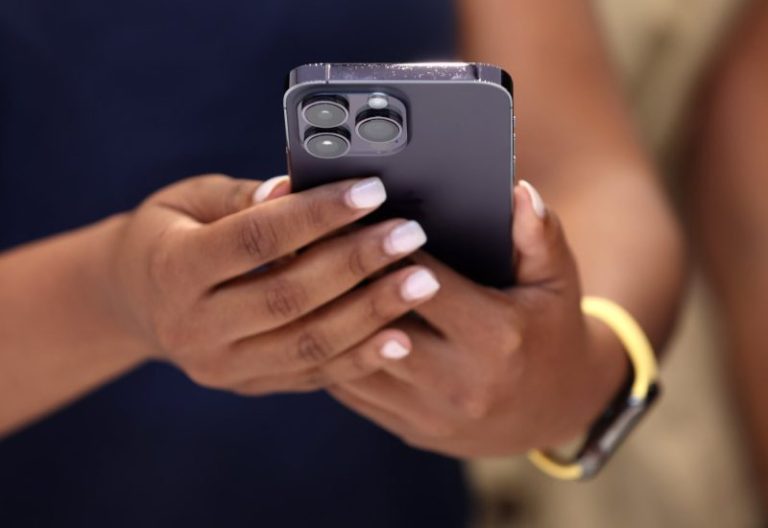 Apple overtakes Samsung as top seller of smartphones