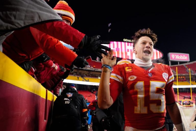 Buffalo is perfect site for Mahomes to play his first road playoff game