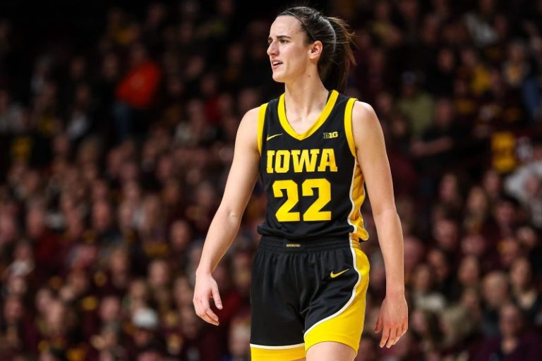 Caitlin Clark, the Tiger Woods of women’s basketball, changes everything