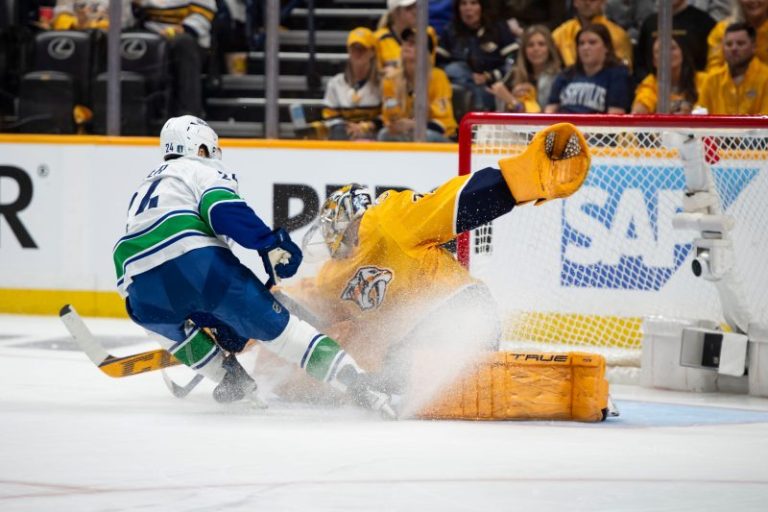Canucks eliminate Predators, will face Oilers in next round