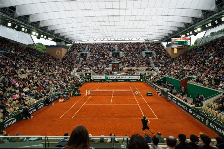 French Open institutes alcohol ban after unruly fan behavior