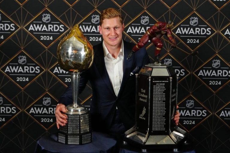 Avalanche superstar has big night at NHL awards. Who else won?