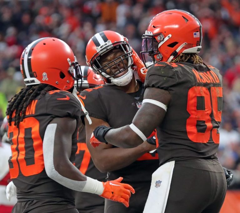 Cleveland Browns WR agrees to contract restructuring