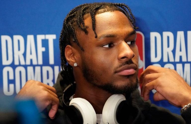 Lakers sign Bronny James to rookie deal same day as LeBron