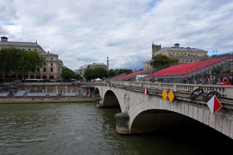 Swimming in the (dirty) Seine: Would you do it in Olympics?