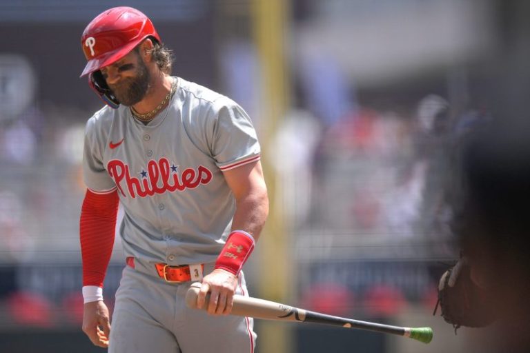 MLB power rankings: Top-ranked teams flop into trade deadline