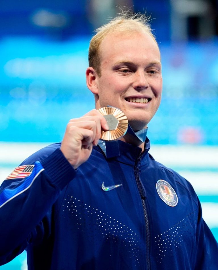 US swimmer Hobson barely misses gold in 200 freestyle ‘dogfight’