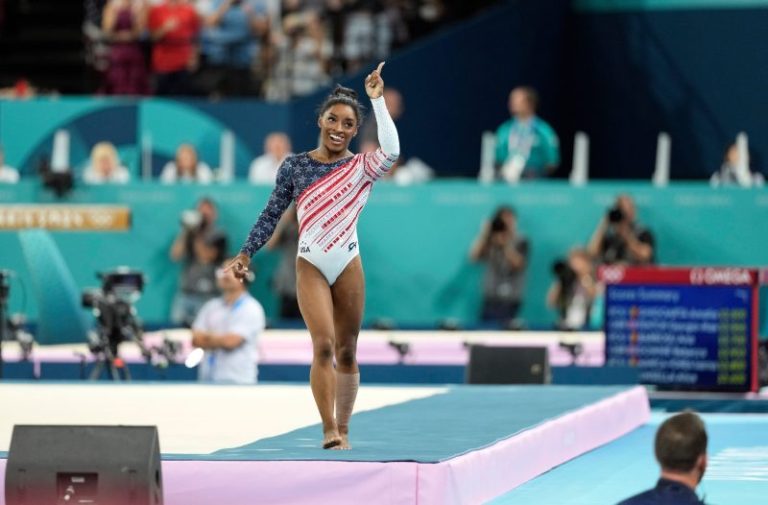 Olympic gymnastics updates: Simone Biles, Team USA capture gold