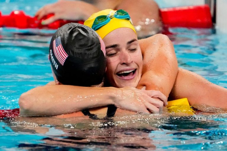 Kaylee McKeown, Regan Smith put on show as best 100 backstrokers ever