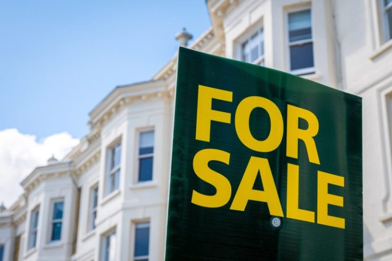 Mortgage rates plunge to the lowest level in over a year after weak employment report