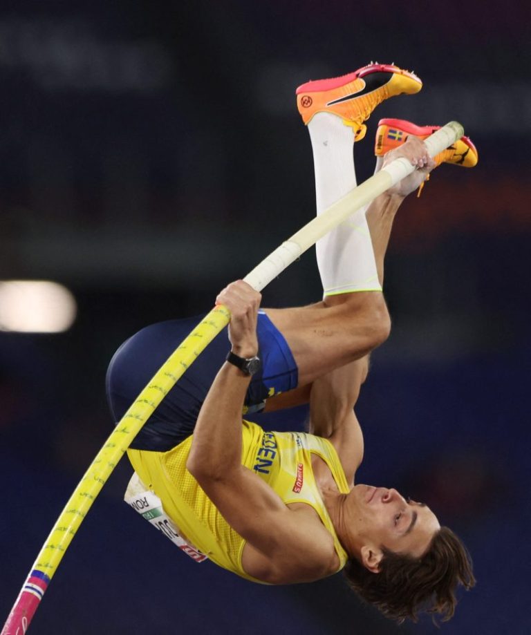 Mondo Duplantis sets 9th pole vault world record at 2024 Paris Olympics