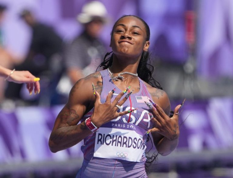 WATCH: Sha’Carri Richardson coasts to win in 100-meter heat