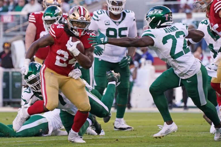49ers rout Jets on MNF in Aaron Rodgers’ return