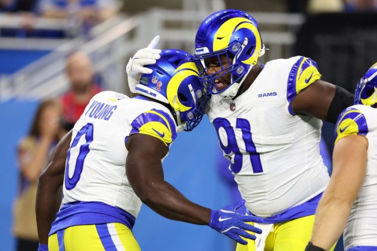 Watch Rams test ‘old man’ sitting position on bench