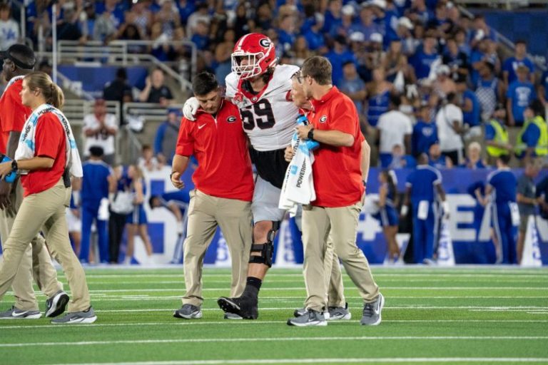 Tate Ratledge injury update: Georgia OL out with leg and knee injury