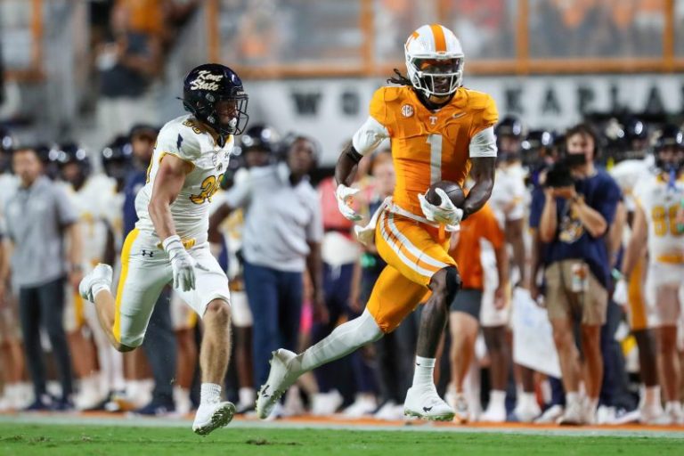 Bowl projections: Tennessee joins playoff field, Kansas State moves up