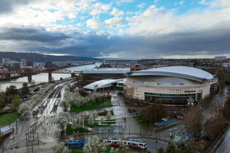 How did Portland secure WNBA’s 15th franchise?