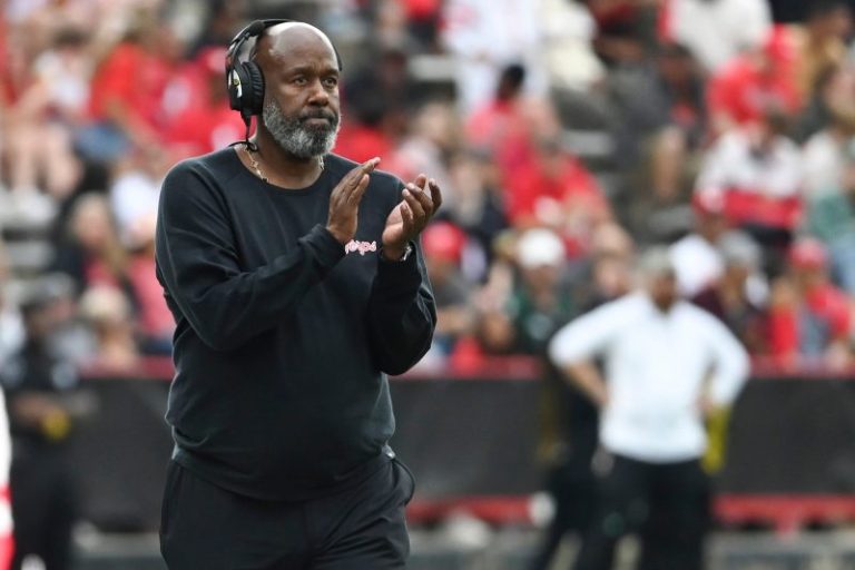 Opinion: Learning mental health distress signs may help young athletes