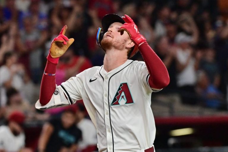 Complete chaos: NL wild card race coming down to the wire