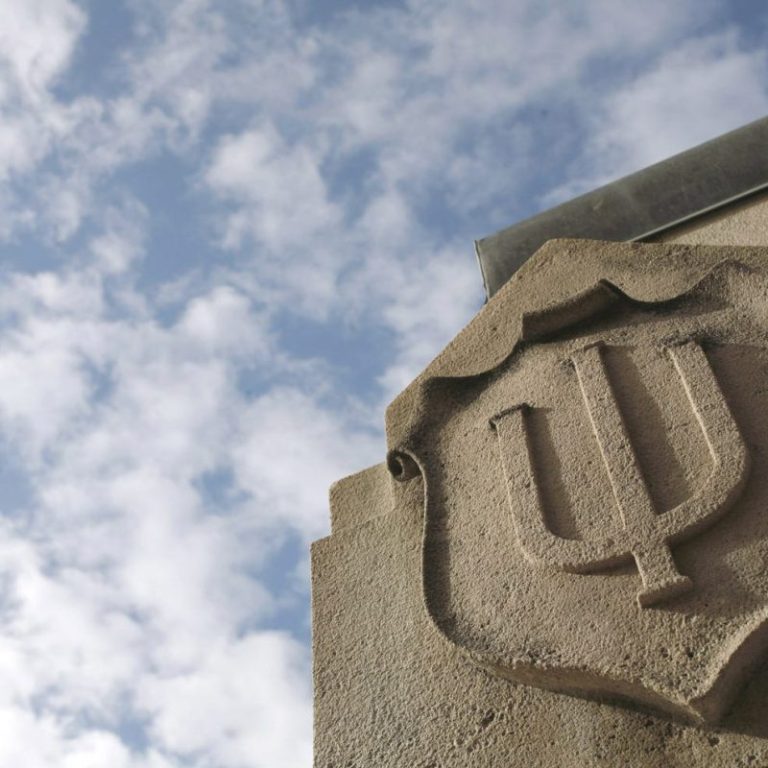 Ex-Indiana team doctor accused of conducting inappropriate exams