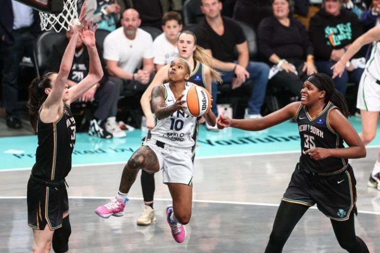 Courtney Williams’ long-distance plays give Lynx final boost