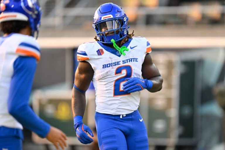 Boise State RB chases Barry Sanders after spurning NIL offers
