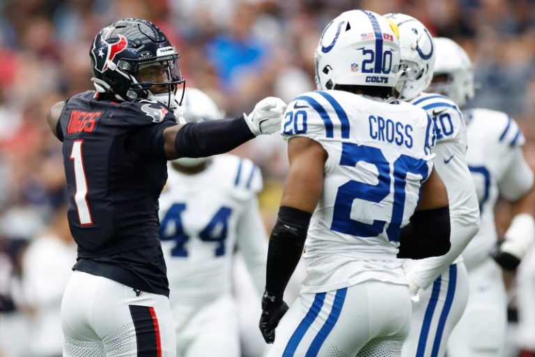 Latest on Texans WR Stefon Diggs’ injury in Week 8