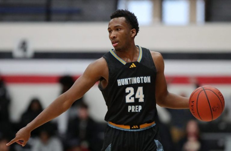 Kansas lands commitment from No. 3 overall prospect in 2025 class